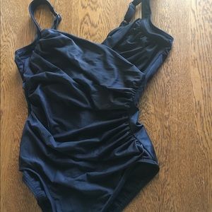 Black Miraclesuit Size 12 Swimsuit one piece